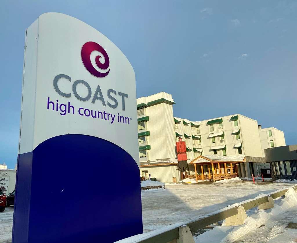 Coast High Country Inn Уайтхорс Экстерьер фото